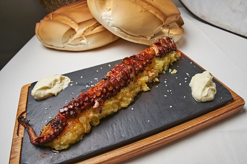 PULPO LA RECUELA-min